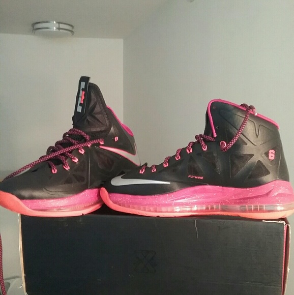 Shoe - Picture 1 of 4